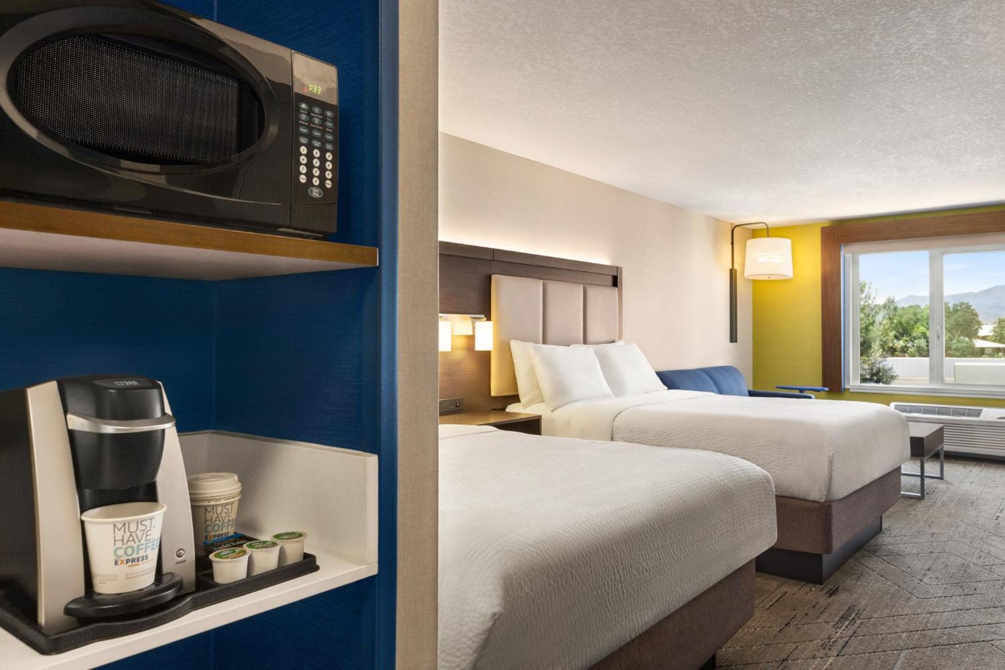Holiday Inn Express & Suites - Redding By Ihg Εξωτερικό φωτογραφία